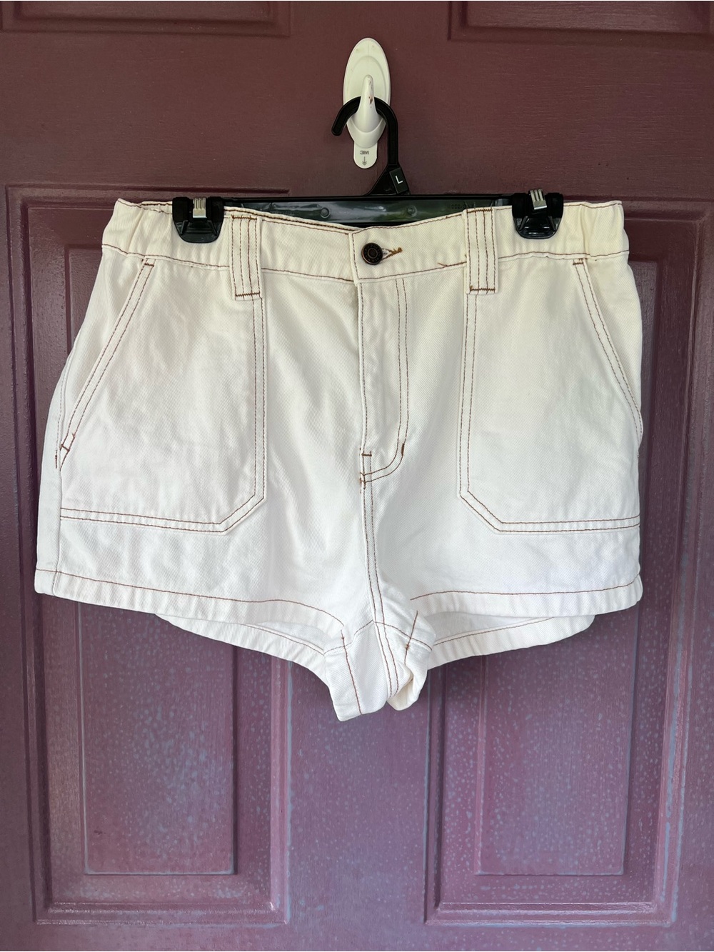 PacSun Cream Denim Shorts Size Large